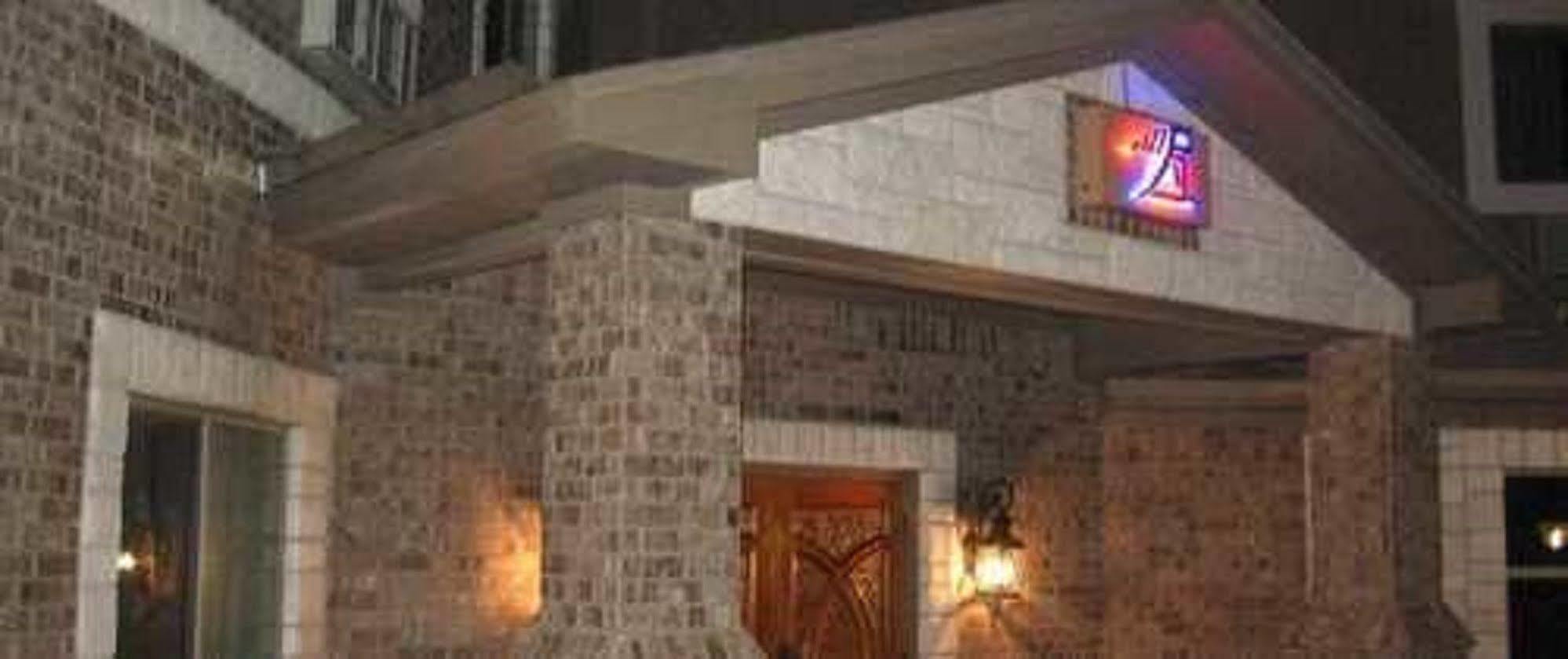Premium Inn And Suites Killeen Exterior photo