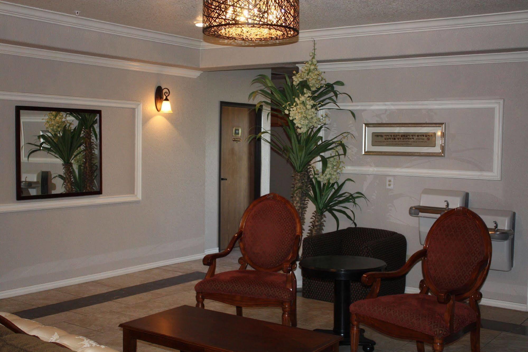 Premium Inn And Suites Killeen Exterior photo