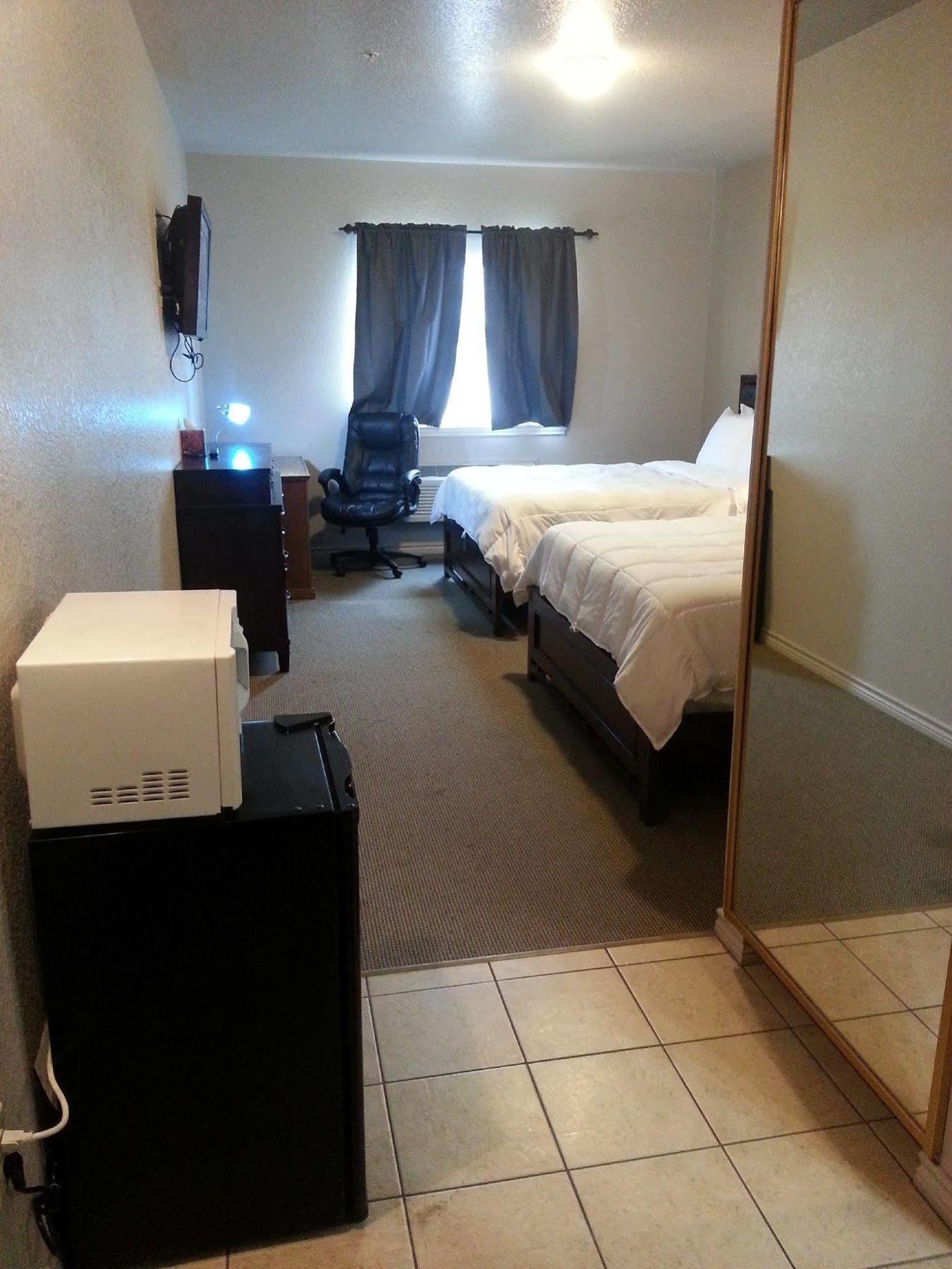Premium Inn And Suites Killeen Exterior photo