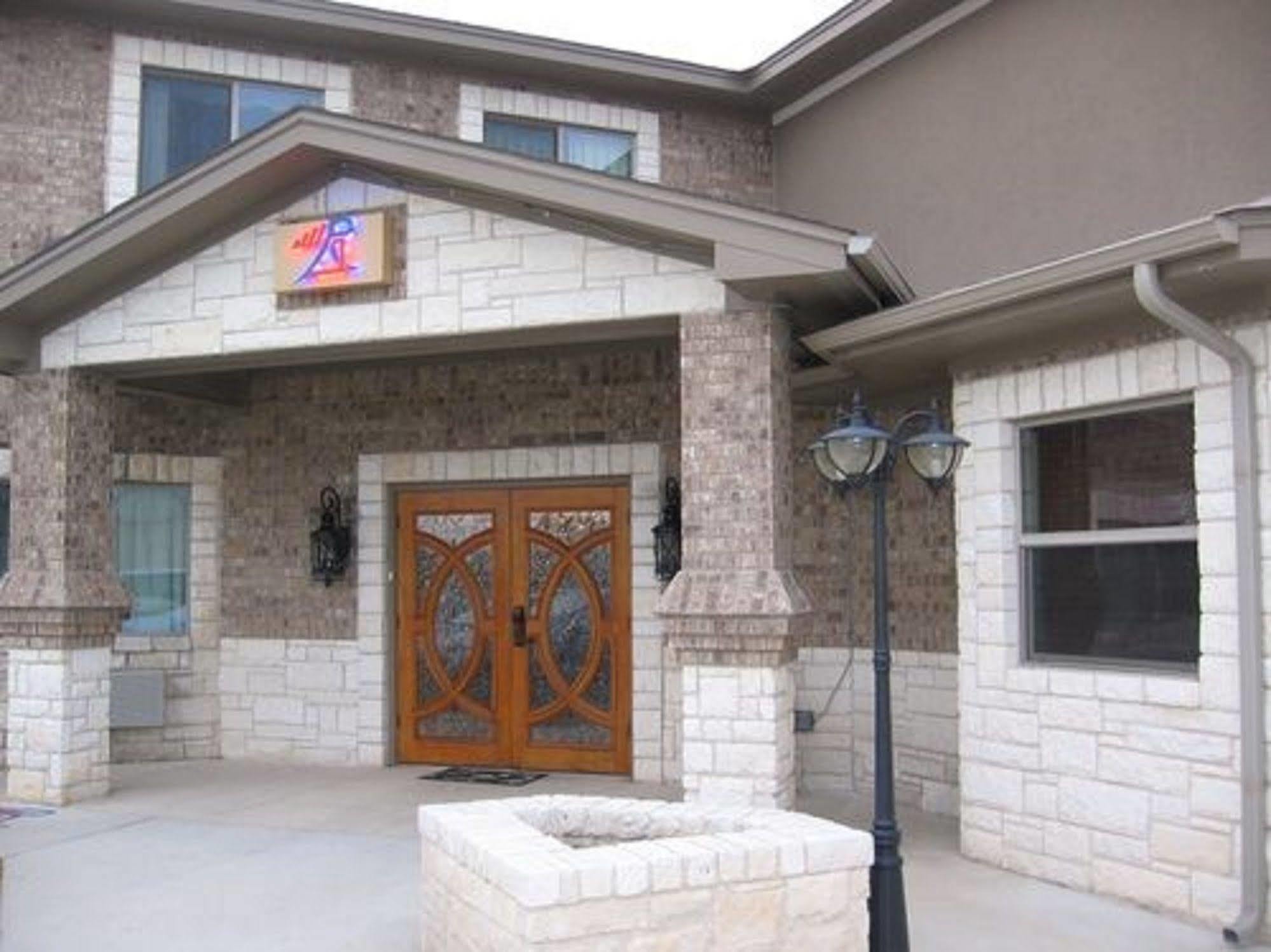 Premium Inn And Suites Killeen Exterior photo